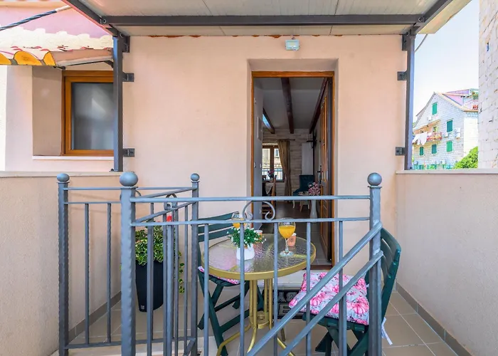 아파트 Diva 2,stylish Old Town Near