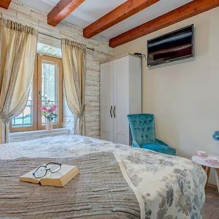 Apartment Diva 2,stylish Old Town Near Split