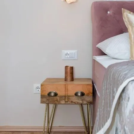 Diva 2,stylish Old Town Near Apartment Split